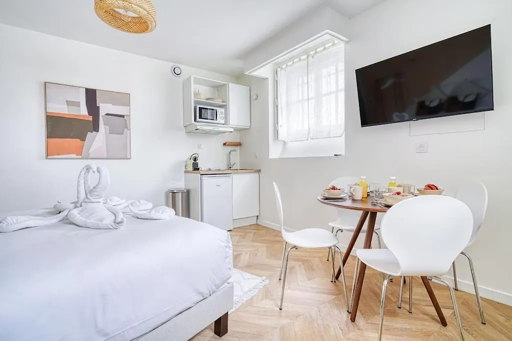 Studio Agreable Avenue Gourgaud - II location